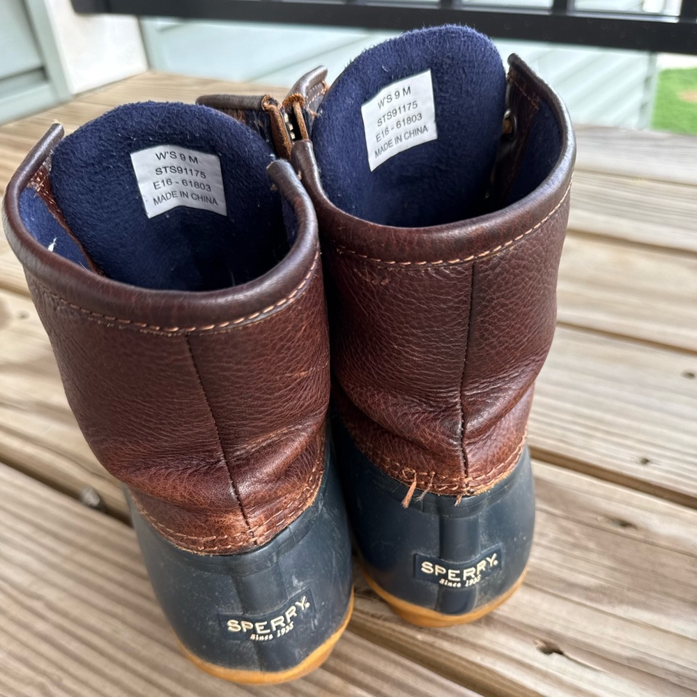 Women’s Sperry Top-sider Port Duck Boots | Navy, Brown | Women’s 9 - Picture 3 of 4